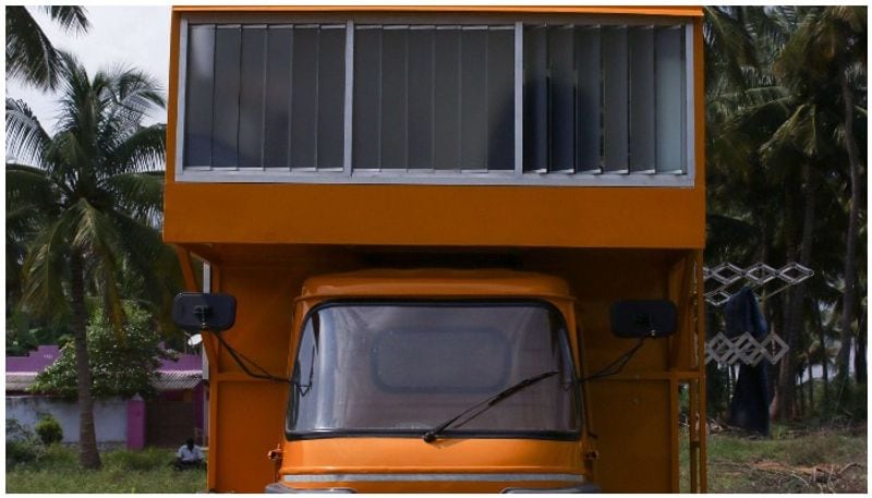 A self contained home built in an auto by tamil architect is so fabulous, photos