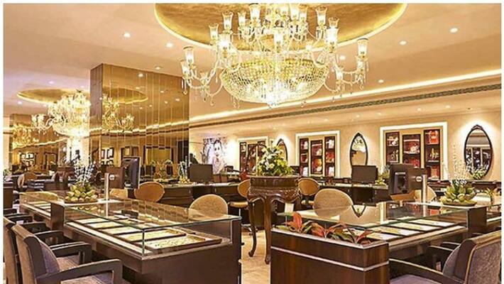 Tanishq apologized for stirring up feelings Tanishq apologized for stirring up feelings