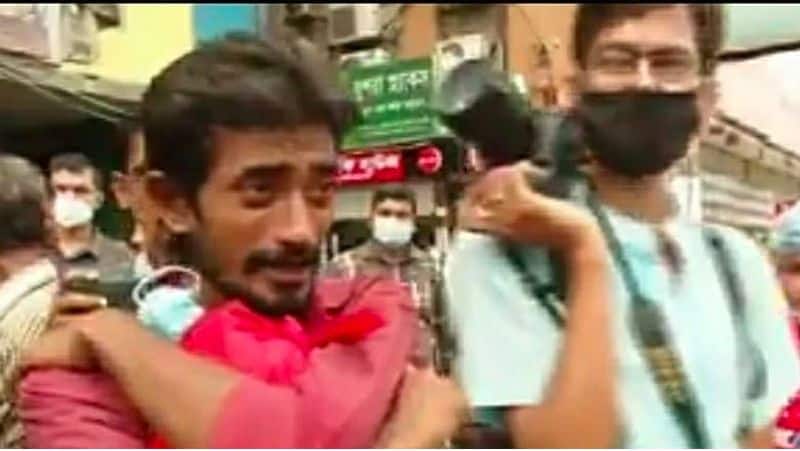Fact Check of a heart Wrenching video of a rickshaw puller hls