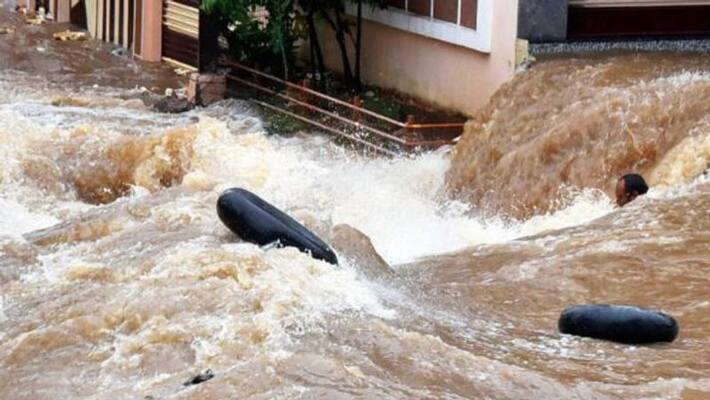 Btech student lashed out into water in Yadagiri Btech student lashed out into water in Yadagiri