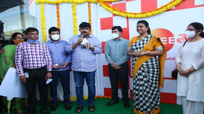 ZEE Fights Covid-19: Zee Group donates 10 ambulances, 4k PPE kits for AP Govt KSP ZEE Fights Covid-19: Zee Group donates 10 ambulances, 4k PPE kits for AP Govt KSP