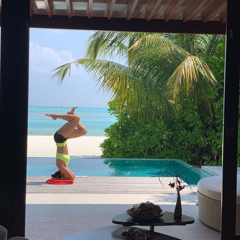 Malaika Aroras Yoga Poses Will Make Your Jaws Drop!