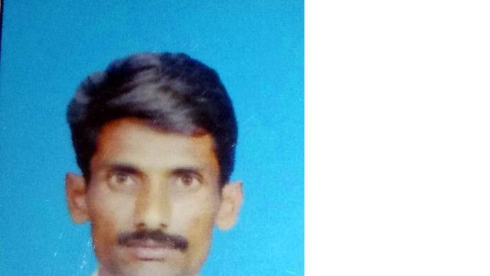 Man killed at temple festival near Madurai Police mobilized .. Dawn protest with corpse ..! Man killed at temple festival near Madurai Police mobilized .. Dawn protest with corpse ..!