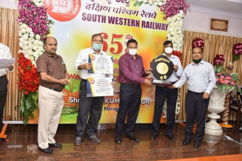 Efficiency Award in 9 Categories for Bengaluru Divisional Railway grg