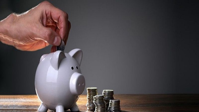टैक्स फ्री होता है निवेश
पीपीएफ ( PPF) में किया जाने वाला निवेश टैक्स फ्री होता है। इसमें जमा राशि पर जो ब्याज मिलता है और मैच्योरिटी के बाद जो राशि मिलती है, उस पर भी टैक्स नहीं लगता है।
(फाइल फोटो)