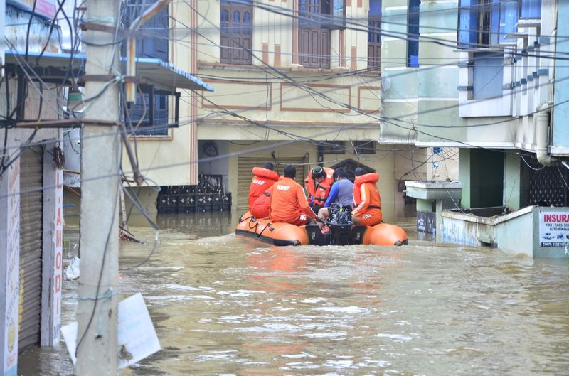 heavy rain in telangana 2020 photostory