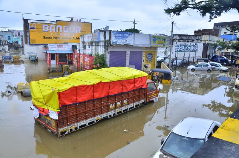 heavy rain in telangana 2020 photostory