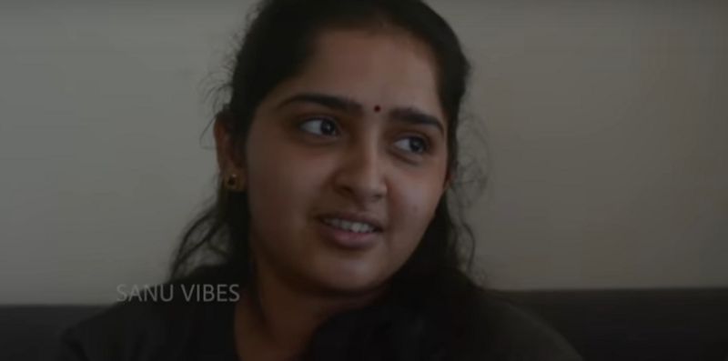 എന്റെ അവസ്ഥ വീട്ടില് പറയാൻ പേടിയായിരുന്നു. സൈക്കോളജിസ്റ്റിനയോ സൈക്കാര്ട്ടിസ്റ്റിനെയോ കാണുന്നത് ഭ്രാന്ത് ഉള്ളവരാണ് എന്നാണ് പലരും വിചാരിക്കുന്നത്. അത്തരം ആശങ്കകള് ഉണ്ടായിരുന്നതിനാല് വീട്ടില് ആരോടും പറയാതെ ഞാനൊരു ഡോക്ടറുടെ സഹായം തേടി. മരുന്നുകള് കഴിച്ചുതുടങ്ങി.