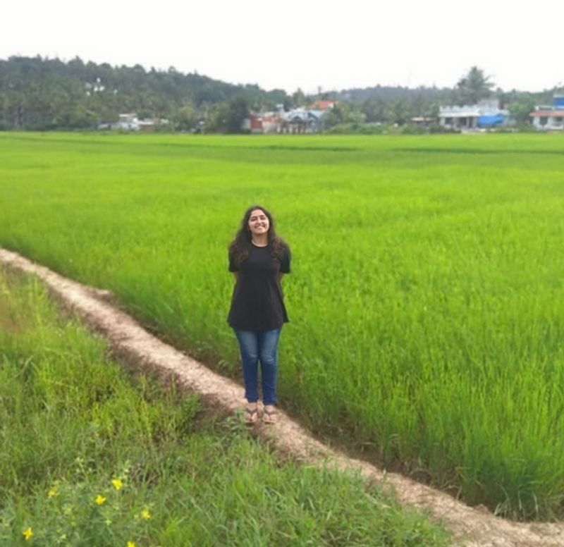 സുശാന്തിന്റെ മരണവാര്ത്തയൊക്കെ എന്നെ വല്ലാതെ അസ്വസ്ഥപ്പെടുത്തിയിരുന്നു. ആരോടും സംസാരിക്കാനൊന്നും തോന്നാതെ, അത് ഞാൻ തന്നെയാണ് എന്ന് സങ്കല്പിച്ചിട്ടുണ്ട്.
