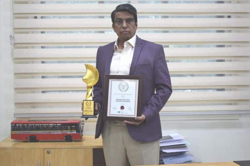 Karnatakas mobile fever clinic, Sthree toilet wins national award -ymn