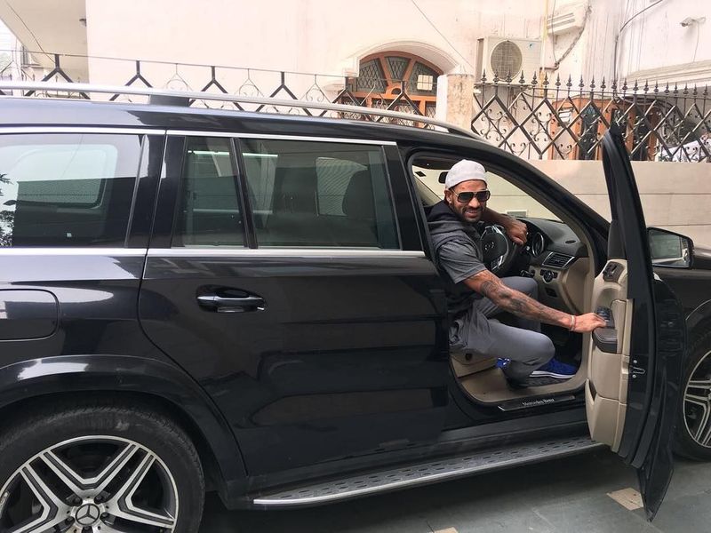 MS Dhoni to Virat Kohli Expensive cars owned by Indian cricketers
