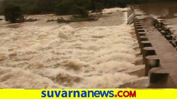 Heavy Water Flow In Netravati River snr Heavy Water Flow In Netravati River snr