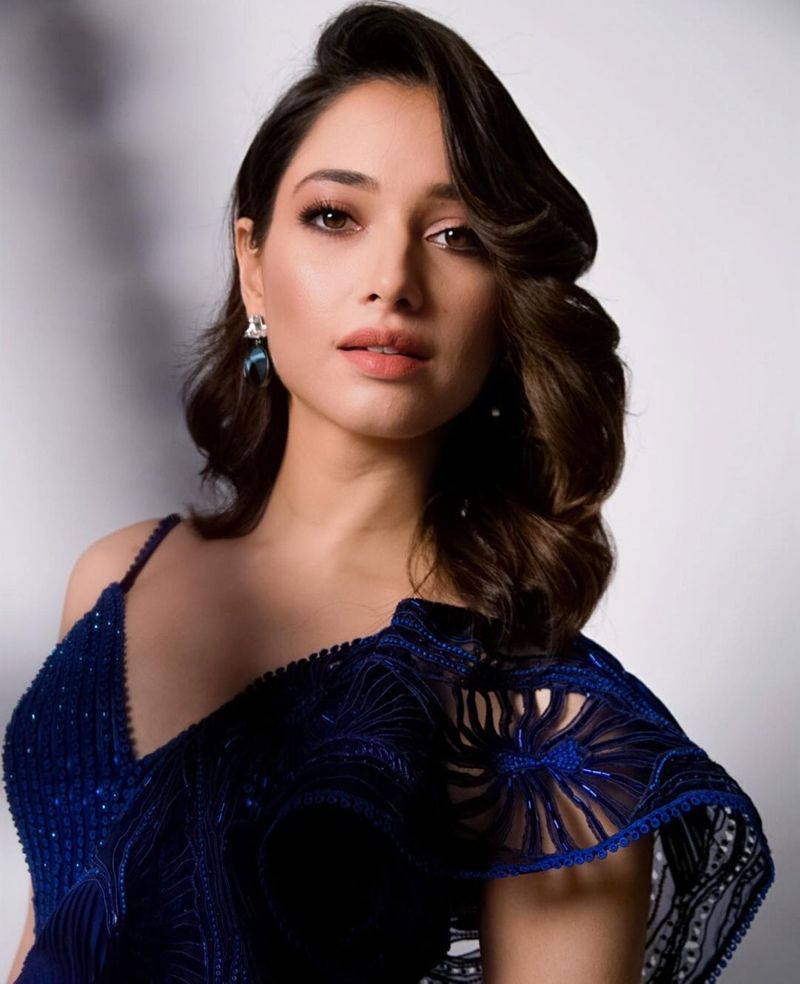 tamannah recovered from corona and reached her house arj