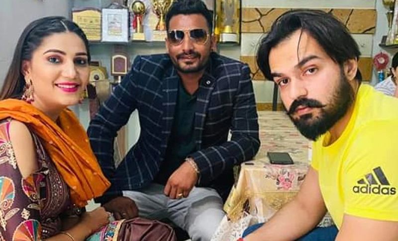 जाट कम्युनिटी से आने वाले वीर का मार्च 2019 में 'शीबा की रानी' गाना काफी चर्चा में रहा था। सिंगिंग और एक्टिंग के कारण उन्होंने एमबीबीएस की पढ़ाई छोड़ दी थी। वीर का पहला गाना थाड्डी- बड्डी काफी हिट हुआ था। पंजाबी फिल्म 'गांधी फिर आ गए' में काम कर चुके वीर अपनी फिटनेस पर भी खास ध्यान देते हैं। 