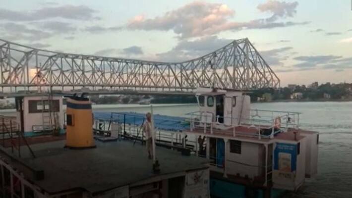 Ferry service workers agitation demand for salaries at Howrah ASB Ferry service workers agitation demand for salaries at Howrah ASB