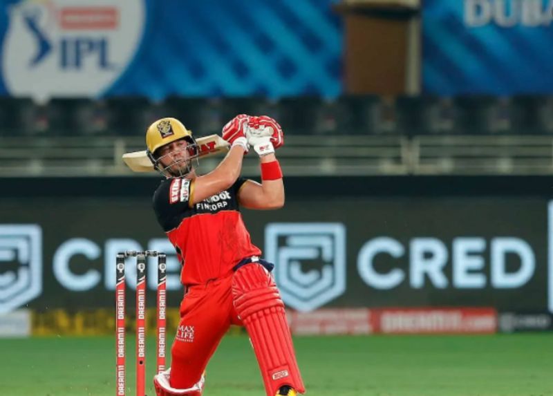 IPL 2020 RCB vs KXIP Cricket fraternity fires rcb on AB de Villiers batting order