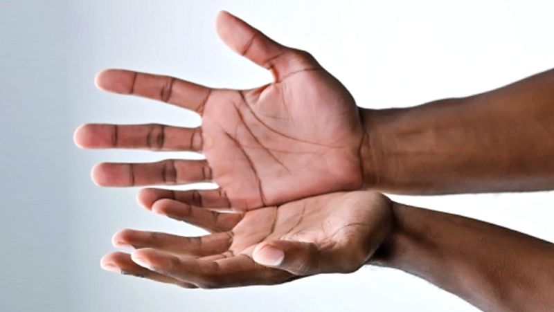Is there an 'H' mark on the palms? Learn the secret of it!