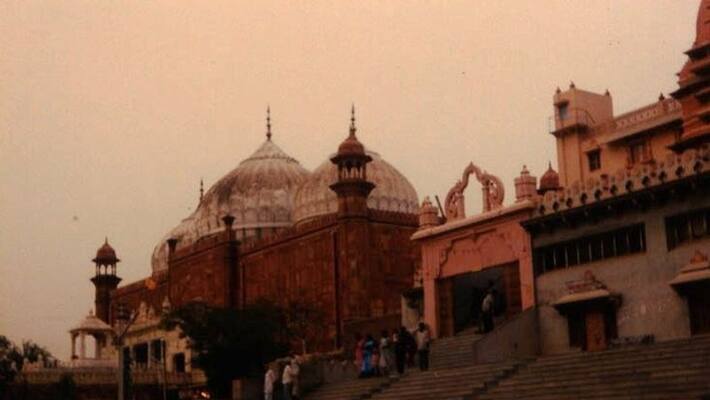 Mathura court admits plea seeking removal of mosque from land claimed as 'Krishna Janmabhoomi'-vpn Mathura court admits plea seeking removal of mosque from land claimed as 'Krishna Janmabhoomi'-vpn