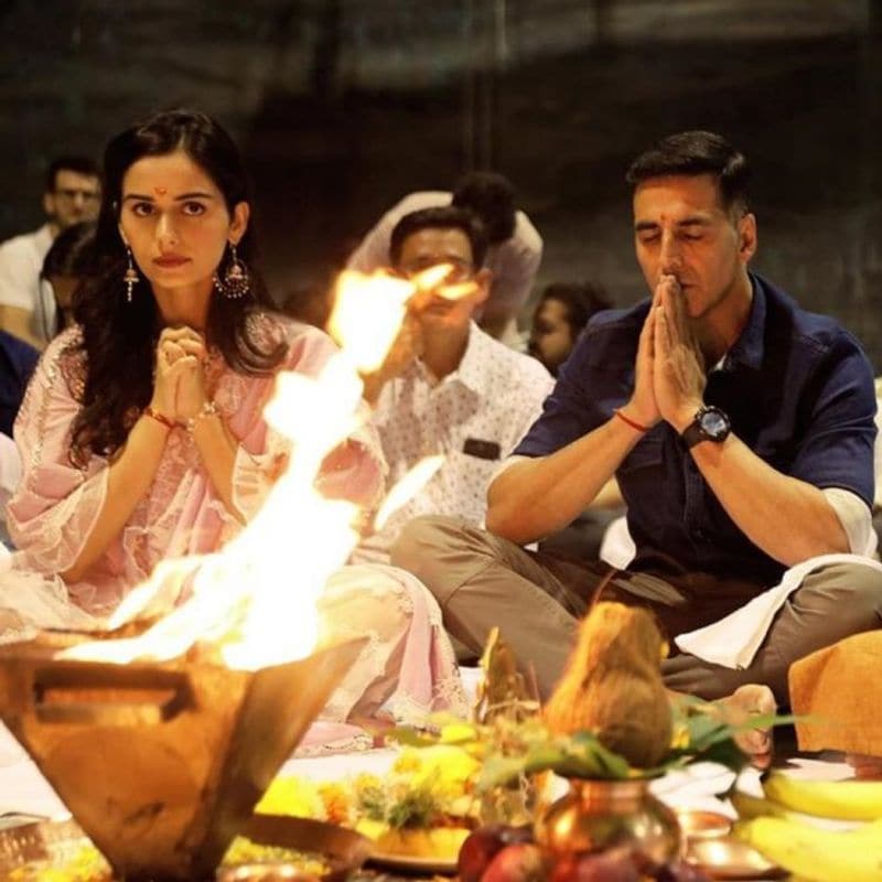 Akshay Kumar and Manushi Chhillar reunite to resume shoot for Prithviraj dpl
