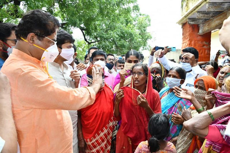Minister R Ashok Visits Flood affected areas of Kalburgi rbj
