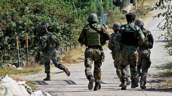jammu kashmir hizbul terrorist btech student surrenders during encounter in pulwama bsm jammu kashmir hizbul terrorist btech student surrenders during encounter in pulwama bsm