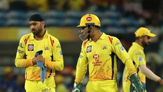 Better To Include A Fast Bowler Than Playing MS Dhoni at No.9 says Harbhajan Singh