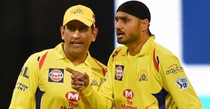 40 ఏళ్ల హర్భజన్ సింగ్ ఈ కామెంట్కి ‘అవును బ్రదర్... పూర్తిగా నీ వ్యాఖ్యలను ఒప్పుకుంటున్నా...’ అంటూ కామెంట్ చేశాడు...