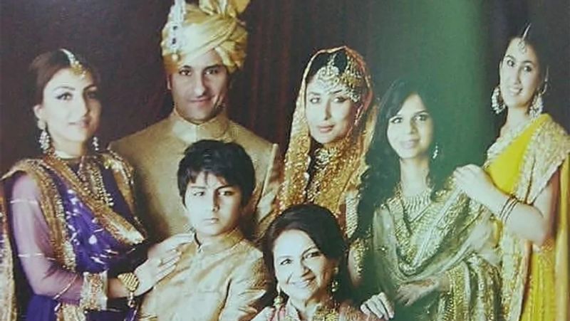 सैफ-करीना की जोड़ी को बी-टाउन में सैफीना के नाम से भी जाना जाता है। शादी से पहले दोनों के बीच लव स्टोरी की शुरुआत फिल्म 'टशन' की शूटिंग के दौरान हुई थी। इसके बाद दोनों में मुलाकातें और करीबियां बढ़ती चली गईं। दोनों ने मीडिया के सामने कभी भी अपने रिश्ते को कबूलने से परहेज नहीं किया।