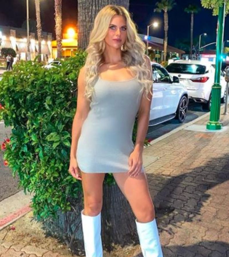 Meet worlds most beautiful and hot female football player Lauren Sesselmann spb
