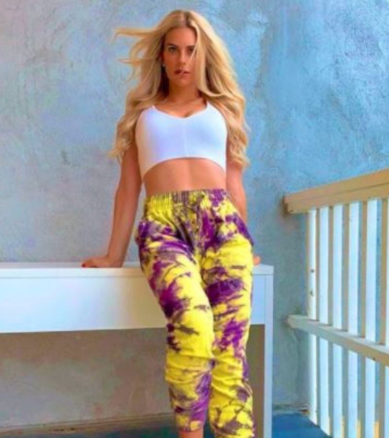 Meet worlds most beautiful and hot female football player Lauren Sesselmann spb