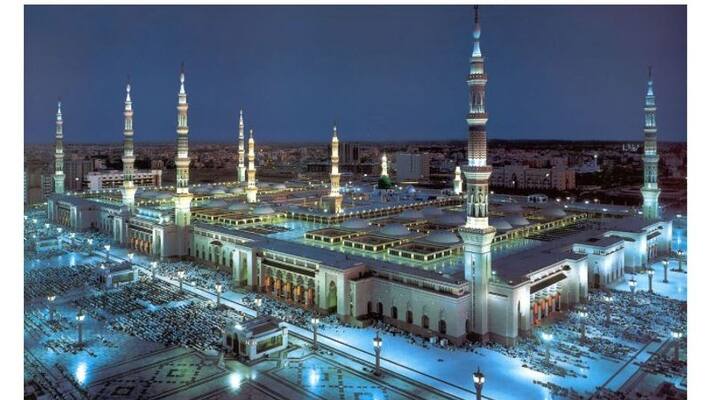 pilgrims visit to medina mosque to be resumed from sunday pilgrims visit to medina mosque to be resumed from sunday