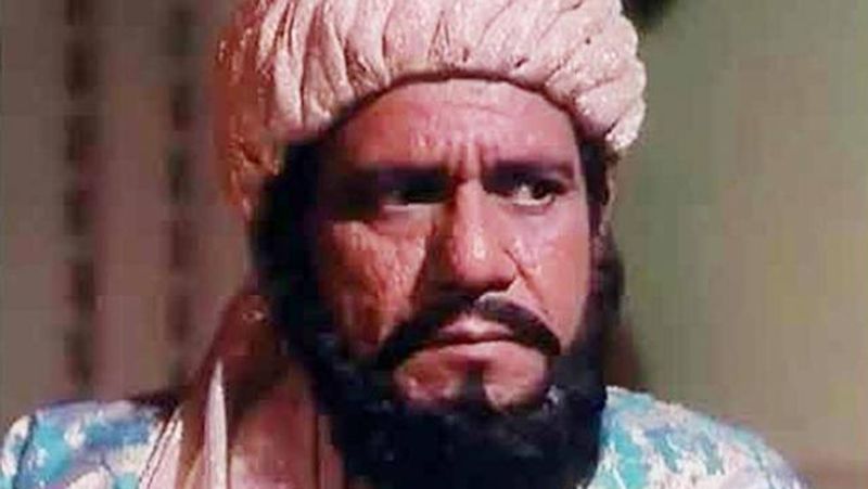 ओम पुरी ने एक्टर की एक ऐसी परिभाषा गढ़ी, जिसने सिनेमा की दुनिया में एक मिसाल कायम की। नामुमकिन सी लगने वाली बात को मुमकिन किया। दरअसल, ये सारी बातें हम आज उनके 70वें जन्मदिन के मौके पर बता रहे हैं। 