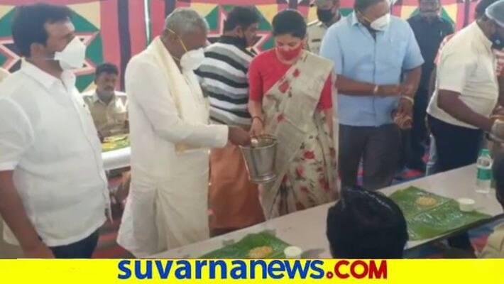Mysuru Dasara 2020 Lunch Party For Mahouts snr Mysuru Dasara 2020 Lunch Party For Mahouts snr