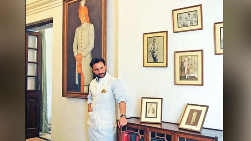 मंसूर अली उर्फ नवाब पटौदी की मौत के बाद उन्हें महल परिसर में स्थित कब्रगाह में दफनाया गया था। पैलेस में कई बड़े मैदान, अस्तबल और गैरेज हैं। रिनोवेशन के बाद, सैफ ने पैलेस की फोटोज भी शेयर की थी। एक बड़े ड्राइंग रूम के अलावा, पैलेस में सात बेडरूम, ड्रेसिंग और बिलियर्ड रूम हैं।