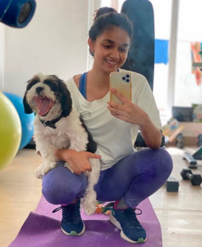 Happy birthday Keerthi suresh: south actress who love dogs so much dpl