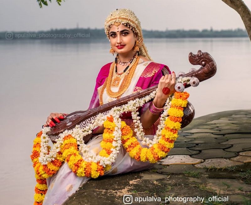 Radhakalayana actress chaithra rai in navarathri special look photos goes viral dpl