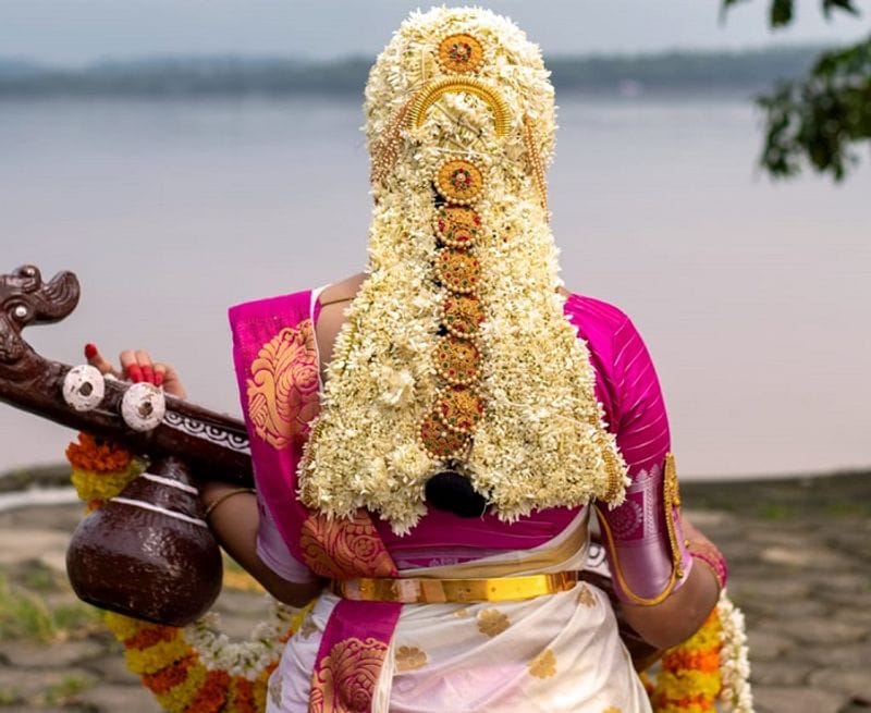 Radhakalayana actress chaithra rai in navarathri special look photos goes viral dpl