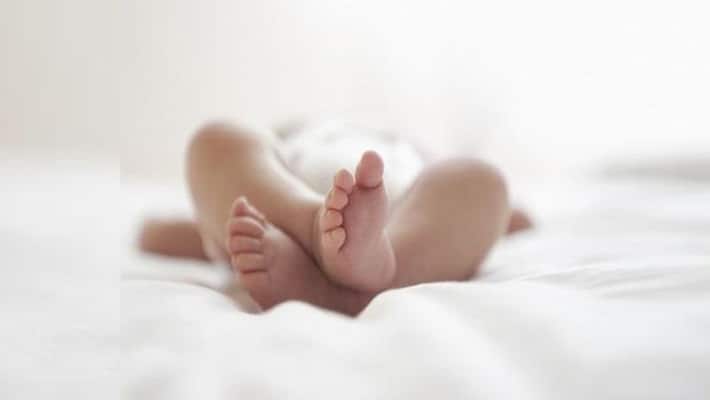 Indian origin woman in the US gives birth while bathing throws newborn out of window KPP Indian origin woman in the US gives birth while bathing throws newborn out of window KPP