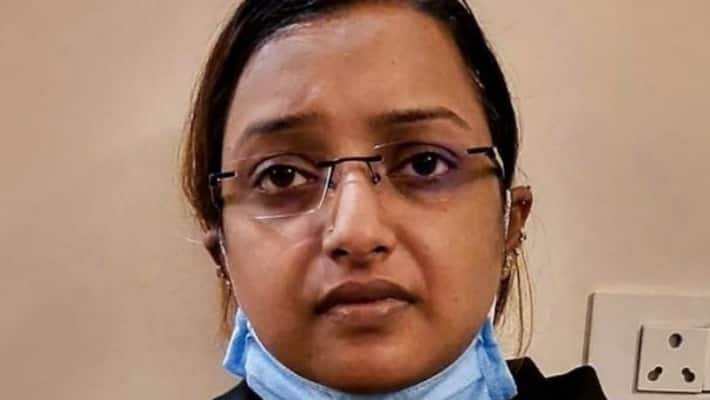Kerala gold smuggling case: NIA court dismisses Swapna Suresh's bail plea-dnm Kerala gold smuggling case: NIA court dismisses Swapna Suresh's bail plea-dnm
