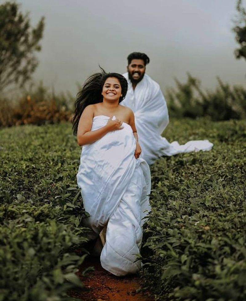 Moral Policing in Kerala, newlywed couple trolled online for post-wedding photoshoot ALB