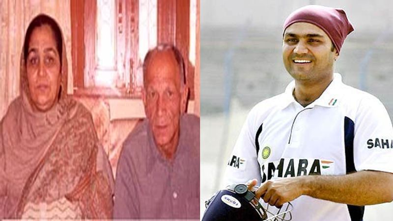 सहवाग बताते हैं कि खेल खेलने और पढ़ाई के लिए तो उनकी कई बार पिटाई होती थी लेकिन एक बार तो उनकी मां ने उनकी चप्पलों से तक से मार लगाई थी।