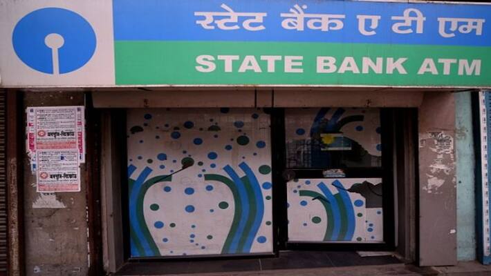 ATM worker of State Bank of India can lost their job PNB ATM worker of State Bank of India can lost their job PNB
