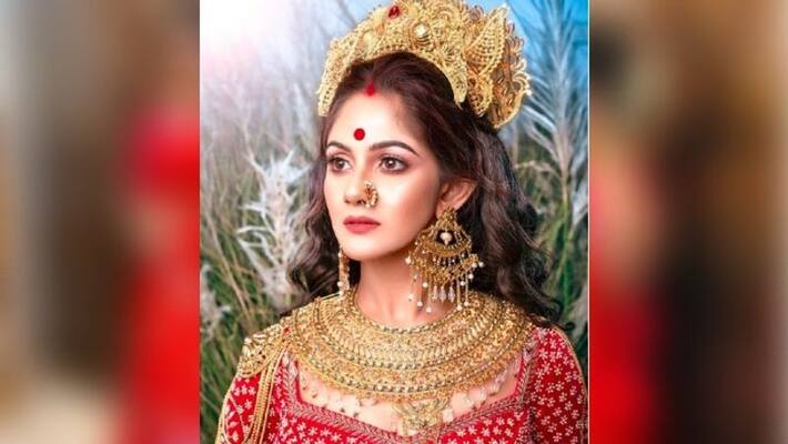 Trina Saha dons her Maa Durga look as wishes everyone Subho Chaturthi ADB Trina Saha dons her Maa Durga look as wishes everyone Subho Chaturthi ADB