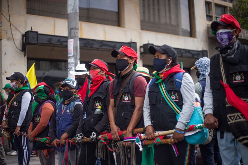 live and need peace Colombia indigenous people want to long march of 7000 people to the capital