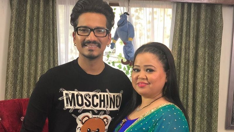 बता दें कि भारती के पति जाने-माने स्क्रीनराइटर, प्रोड्यूसर हैं। उन्होंने कॉमेडी सर्कस के तानसेन, कॉमेडी नाइट्स बचाओ और कॉमेडी नाइट्स लाइव जैसे कॉमेडी शोज की स्क्रिप्ट लिखी है। इसके अलावा हर्ष ने फिल्म पीएम नरेंद्र मोदी के डायलॉग भी लिखे हैं।