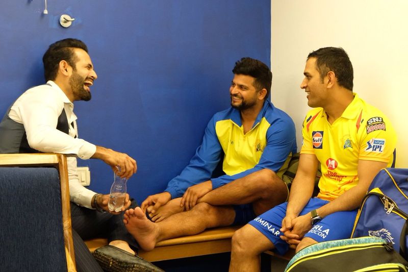 39 ఏళ్ల మహేంద్ర సింగ్ ధోనీ... బ్యాటింగ్ చేయడానికి కష్టపడుతుండడం చూసి... చాలామంది ఆయన వయసు మీద డిస్కర్షన్ తీసుకొచ్చారు...