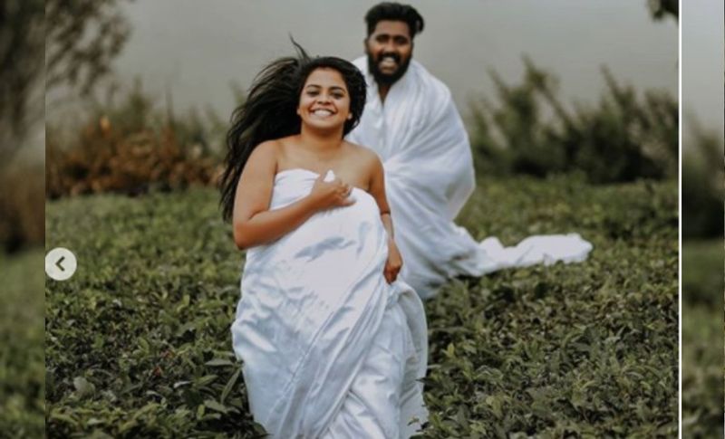 ऋषि और लक्ष्मी की फोटोज को इंस्टाग्राम पर वेडिंग स्टोरीज फोटोग्राफी नामक अकाउंट से शेयर किया गया। जिसके बाद से ये फोटो काफी वायरल हो रही हैं।