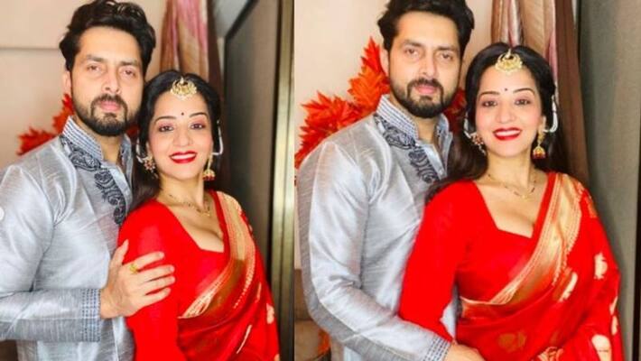 Monalisa starts her Pujo Parikrama from home with red hot saree ADB Monalisa starts her Pujo Parikrama from home with red hot saree ADB