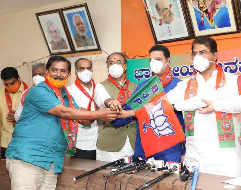 RR Nagar By Election 2020 Congress, JDS Ex BBMP Corporators Joins BJP rbj