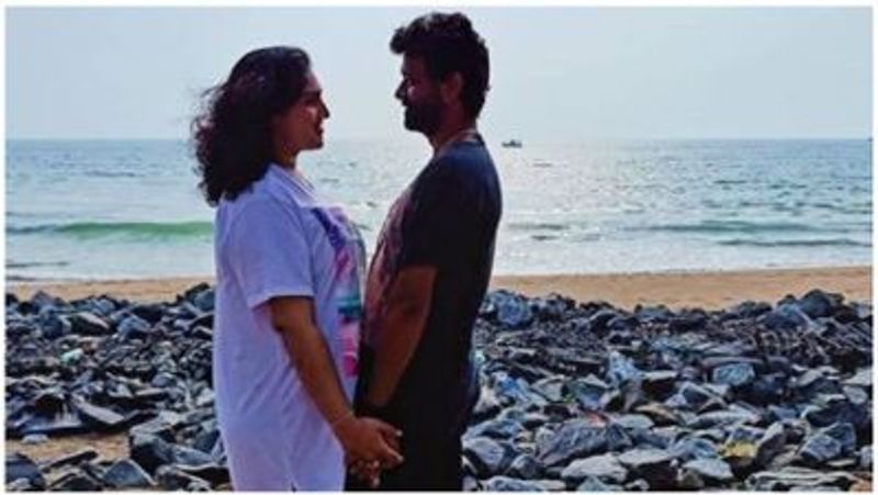 பின்னர் பல்வேறு பிரச்சனைகளை கடந்து பீட்டர் பாலுக்காக போராடிய வனிதா, பின்னர் அவர் குடித்து விட்டு கும்மாளம் போட துவங்கிய பின்னர் அவரை விட்டு பிரிந்தார். 